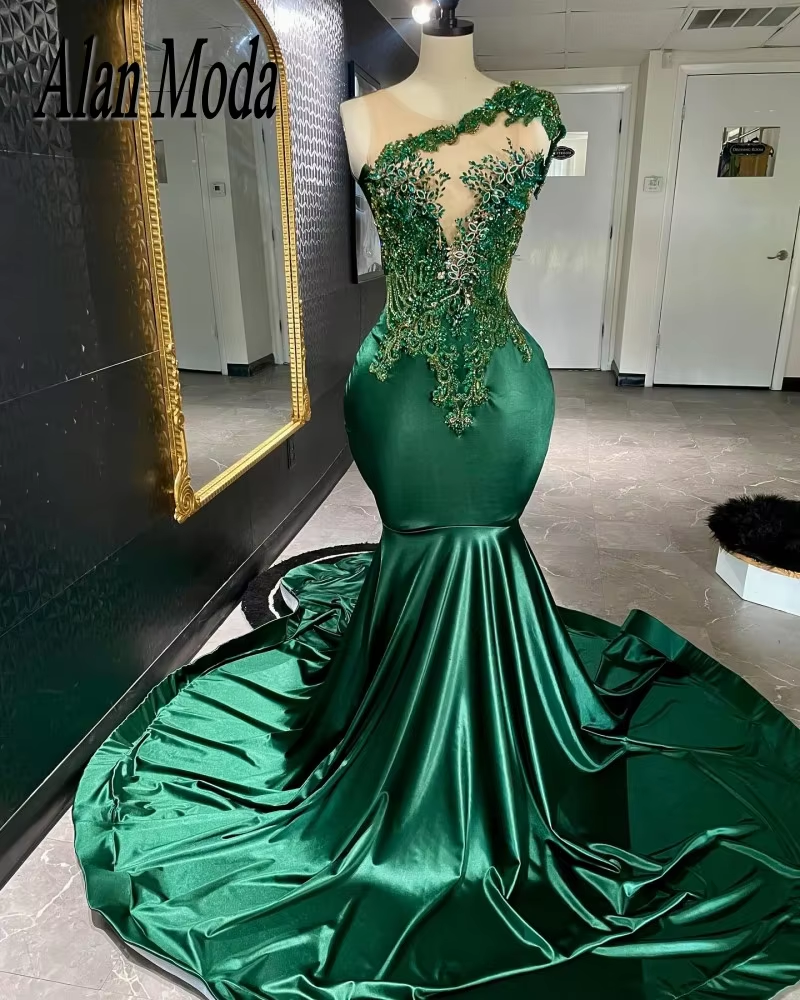 Crystal Dark Green Prom Dresses 2025 Black Girl Beaded Mermaid Evening Gowns Sheer Neck Elegant Wedding Party Wear Customized